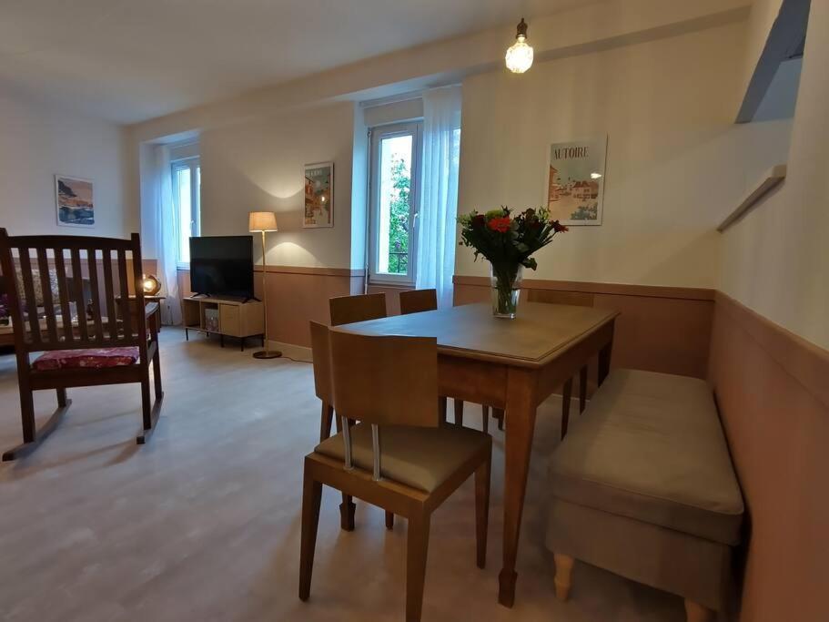 Grand Appartement Avec Jardin Bretenoux Buitenkant foto